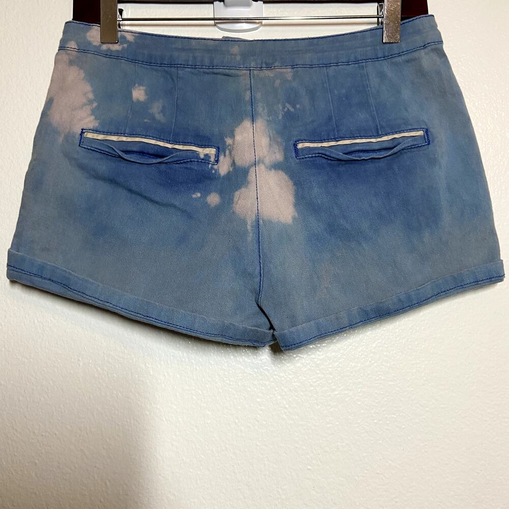 ModCloth Pin-Up Delight Retro Shorts Mid Rise Double Button Bleached Pockets 10 - Picture 5 of 5